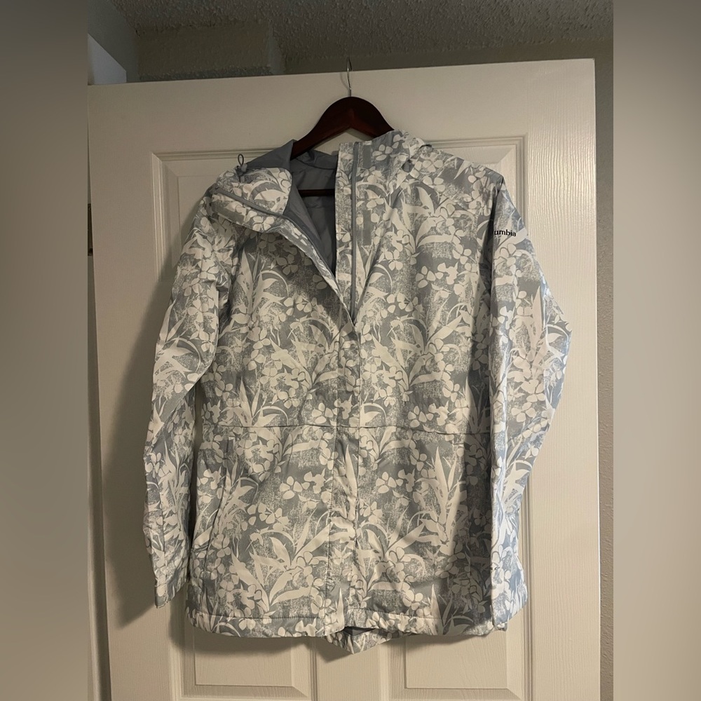 Womens Columbia rain jacket